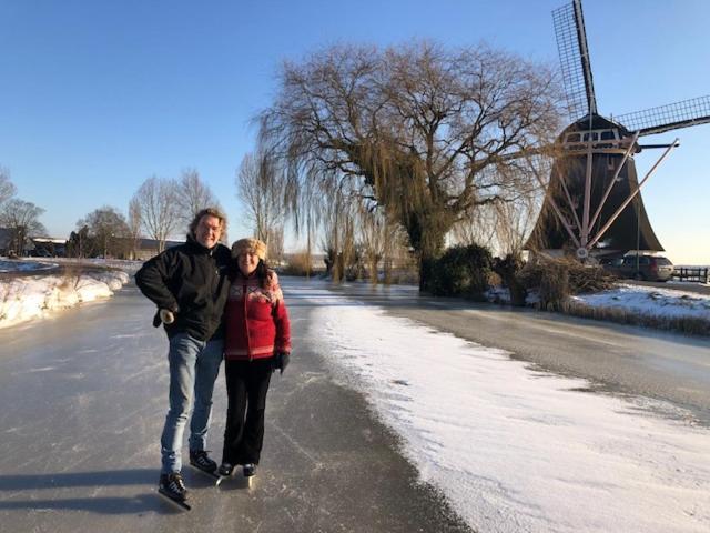 Mondriaanmolen, A Real Windmill Close To Amsterdam 압카우더 외부 사진